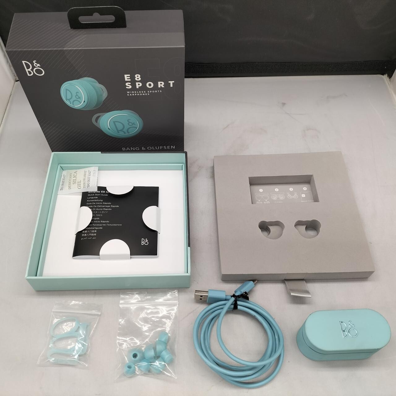 イヤホン Beoplay E8 Sport Black Amazon.com: Bang & Olufsen Beoplay E8 Sport True Wireless In