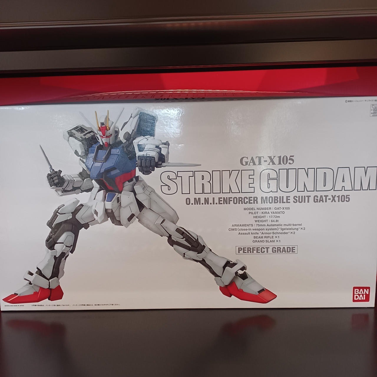 模型+プラモデル BANDAI - 1/60  Strike Gundam GAT-X105 Seed s-l1200.jpg