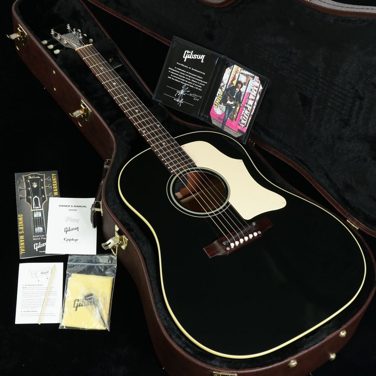 ギター Gibson Kazuyoshi Saito J-45 ADJ 2020 Kazuyoshi Saito J-45 ADJ 2020 Edition【生産終了】 | Gibson Japan