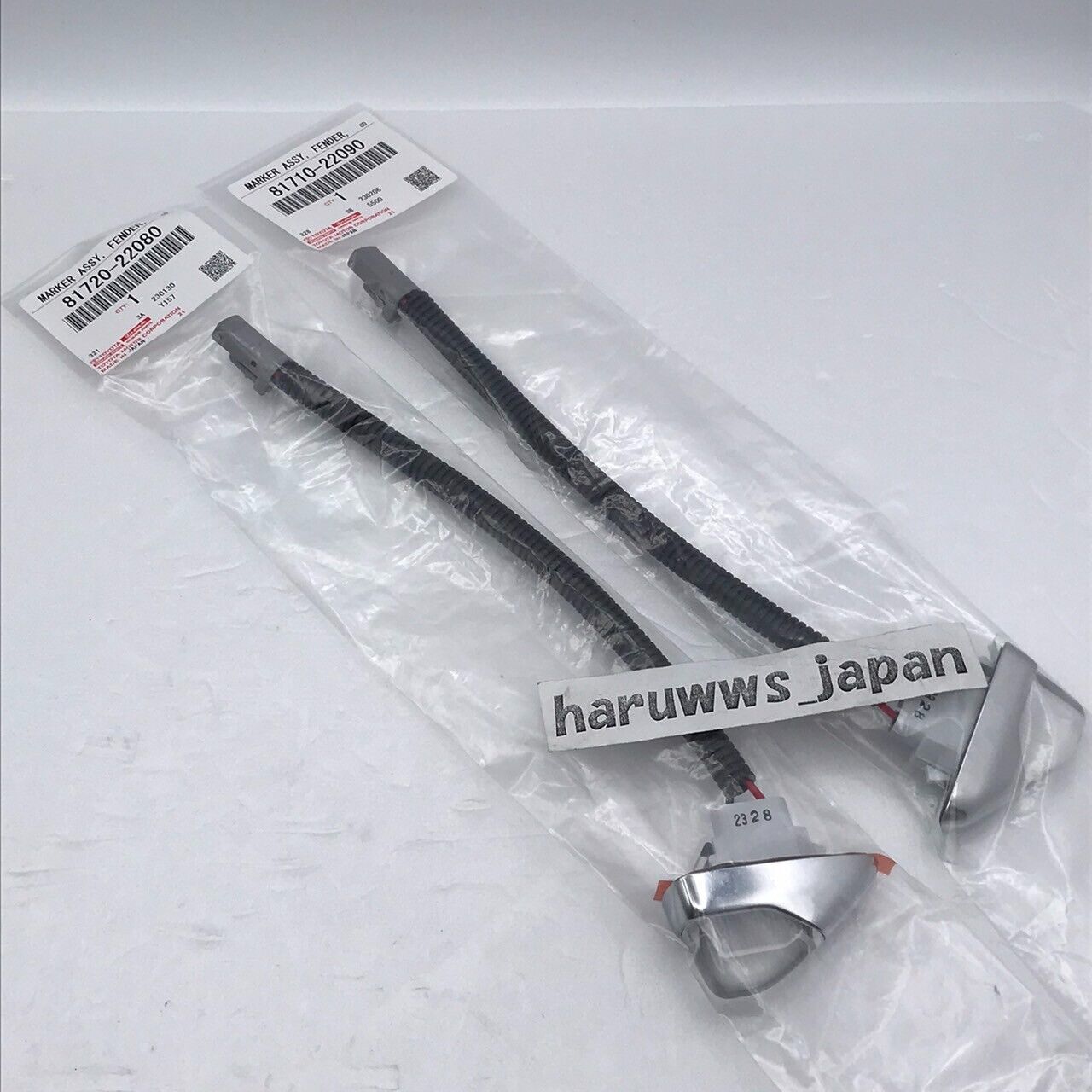 Genuine Toyota Mark II Cresta JZX100 Fender Marker Lamp Unit Genuine Toyota Mark II Cresta JZX100 Fender Marker Lamp Unit