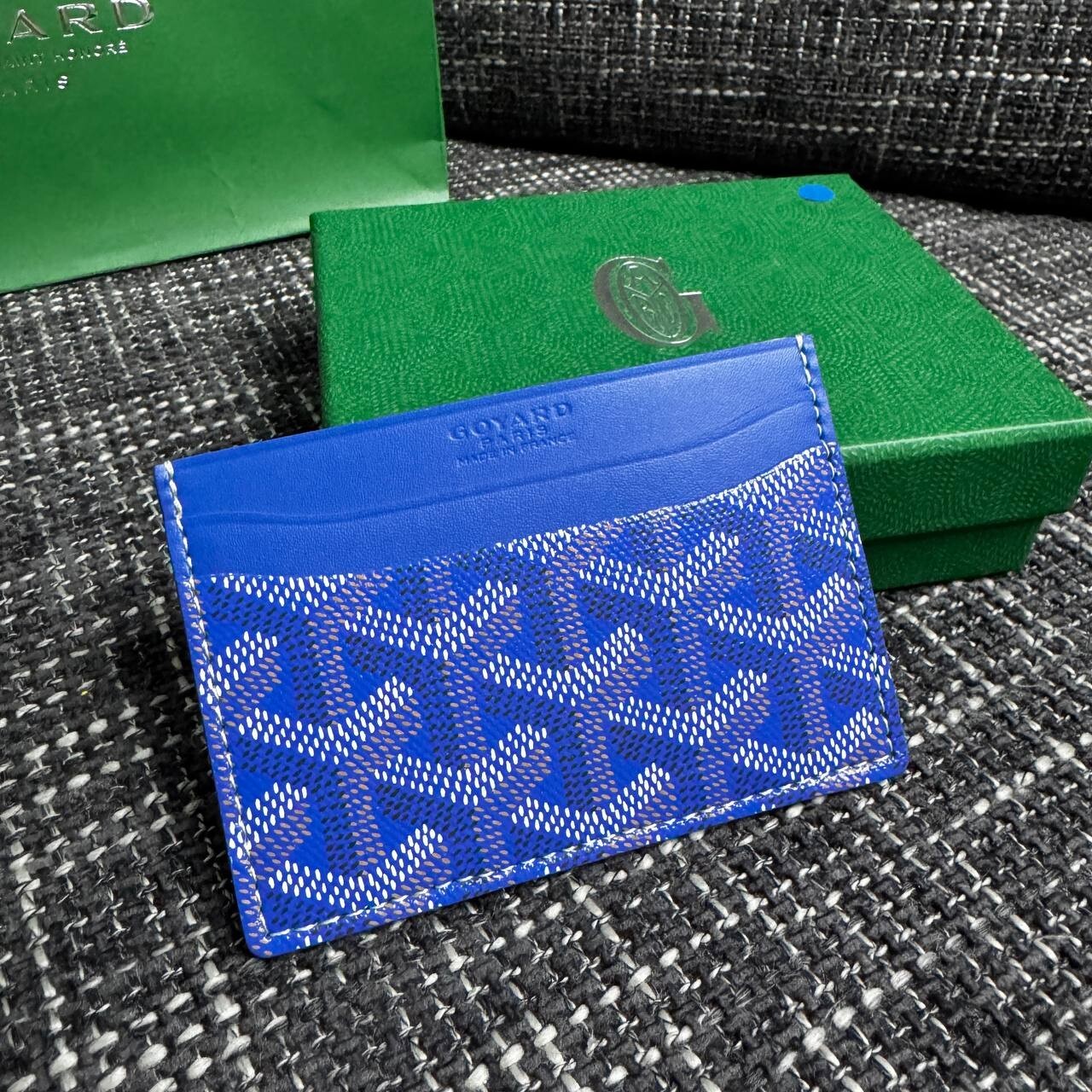 GOYARD ゴヤール 名刺ケース　ヘリボーン　ネイビー x ブルー GOYARD ゴヤール 名刺ケース ヘリボーン ネイビー x ブルー