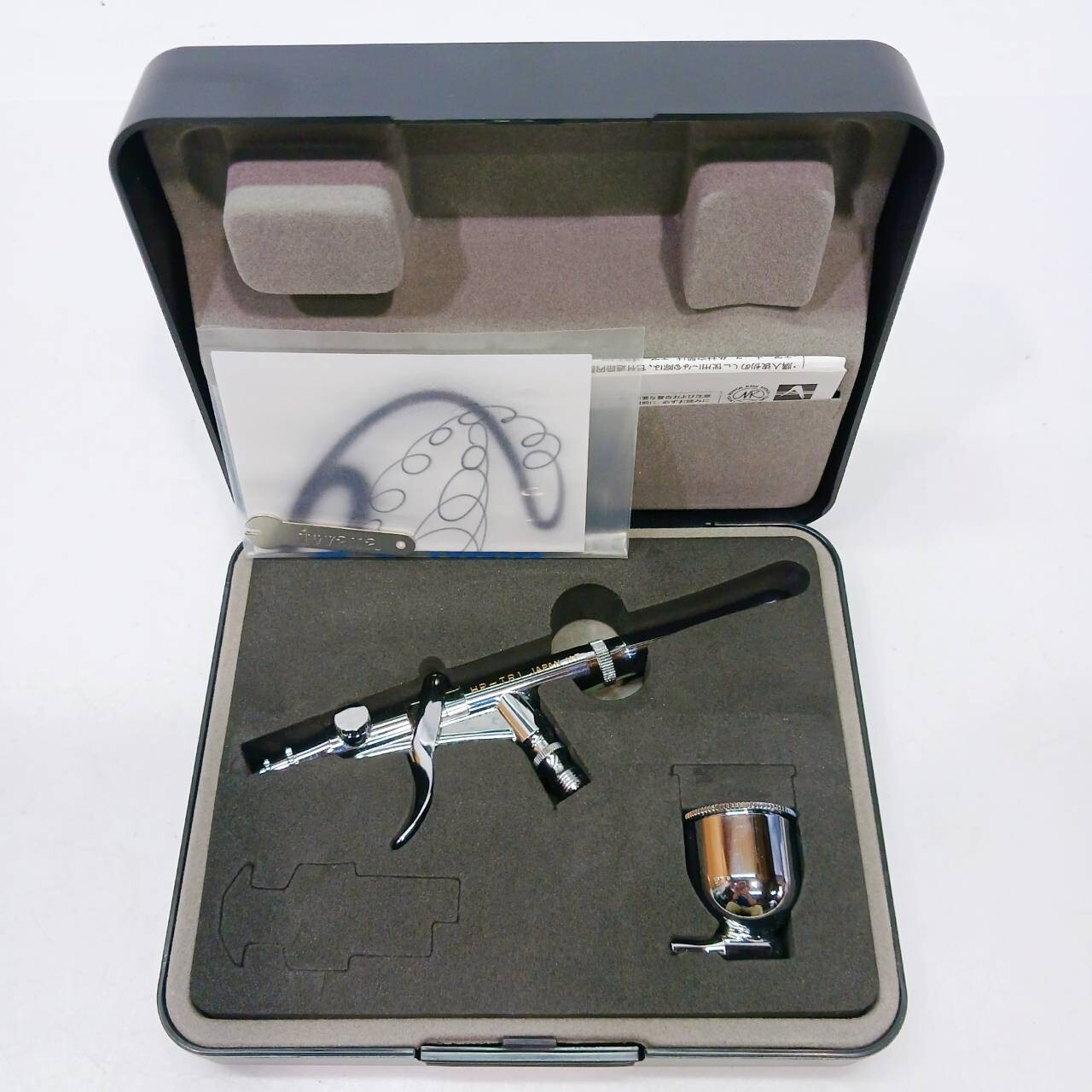 ANEST IWATA Trigger Type Airbrush Revolution HP-TR1 0.3 Side