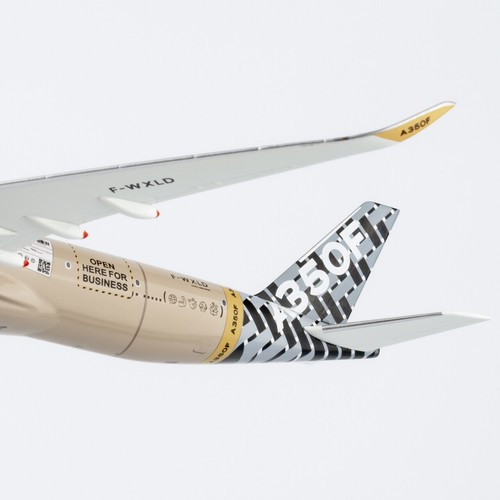 46001 1/400 Airbus Original Paint Airbus A350F Freighter F