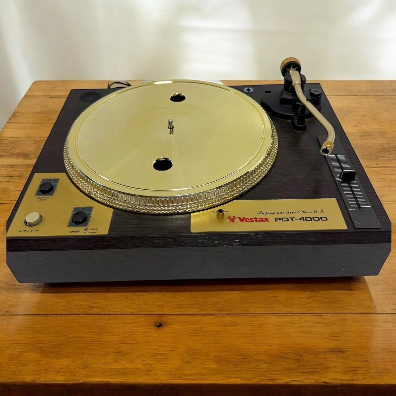 Vestax, PDT-4000 ×2 Vestax PDT-4000 Gold Direct Drive Turntable System DJ