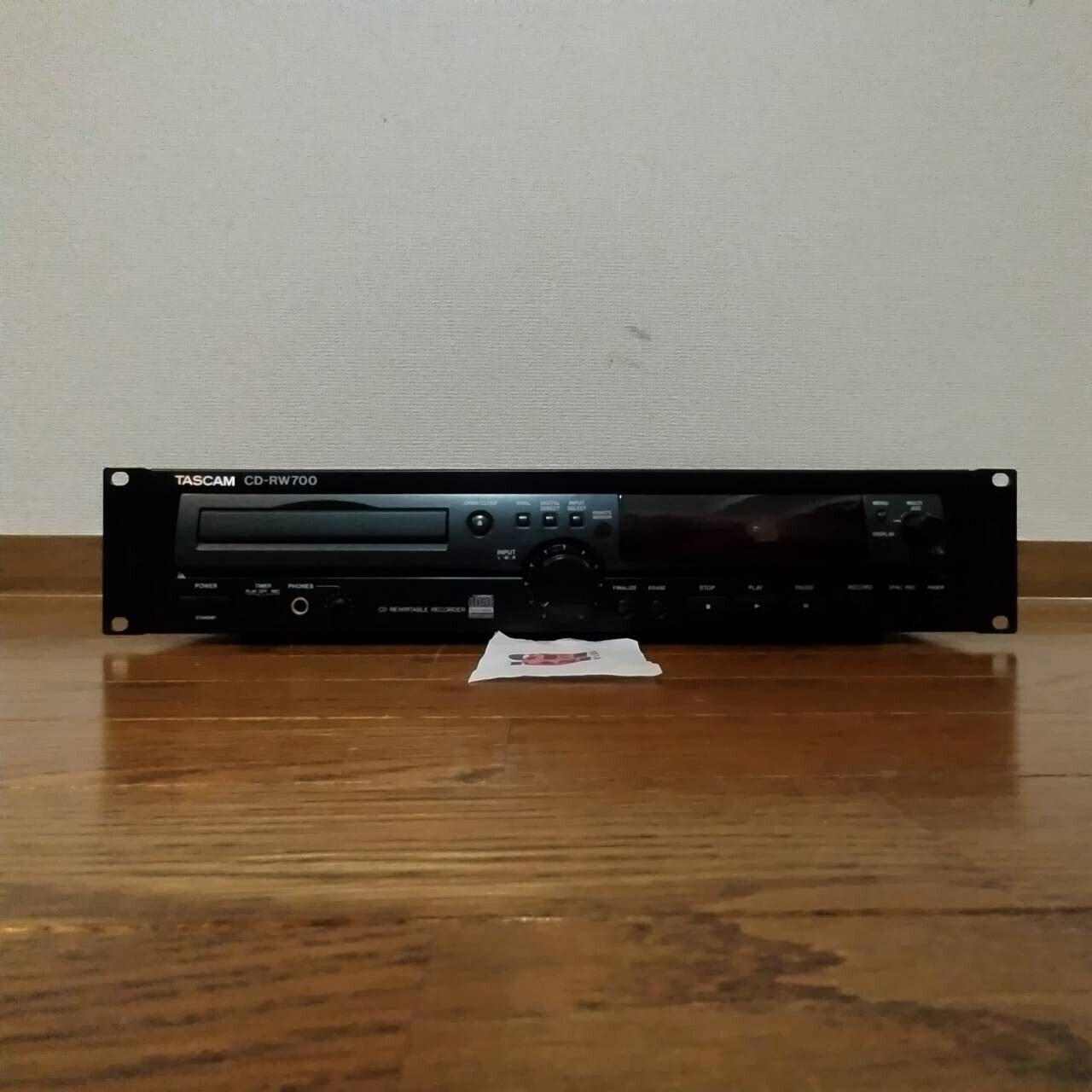 TASCAM CD-RW700 Professional CD Rewritable Recorder Player TASCAM CD-RW700 Professional CD Rewritable Recorder Player
