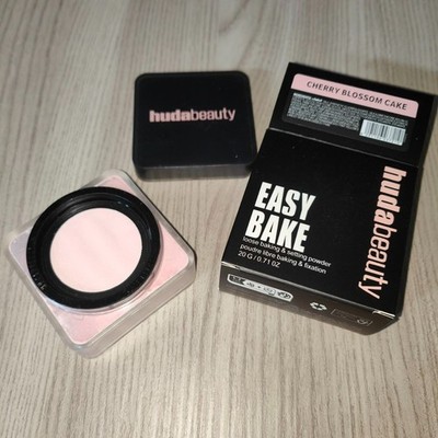 Huda Beauty Easy Bake Setting Powder Cherry Blossom Cake – nuovo originale