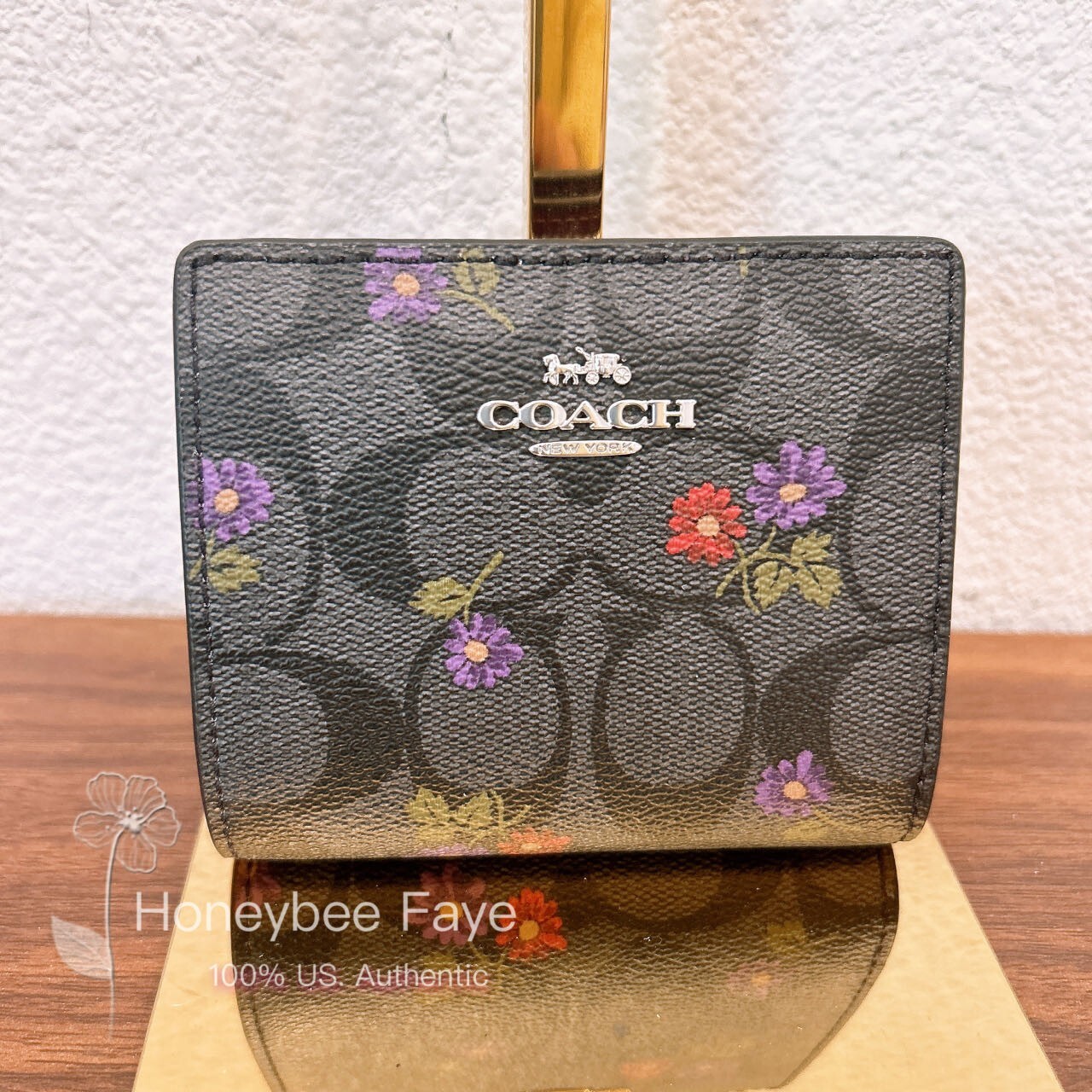 NWT Coach Snap Wallet In Signature Canvas With Country