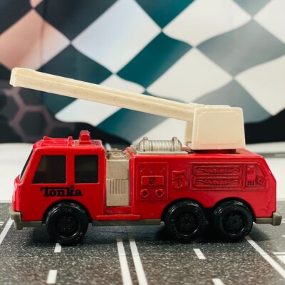 Vintage 1992 Tonka Fire Engine Truck 4'' Steel Red #5 With Extension Ladder