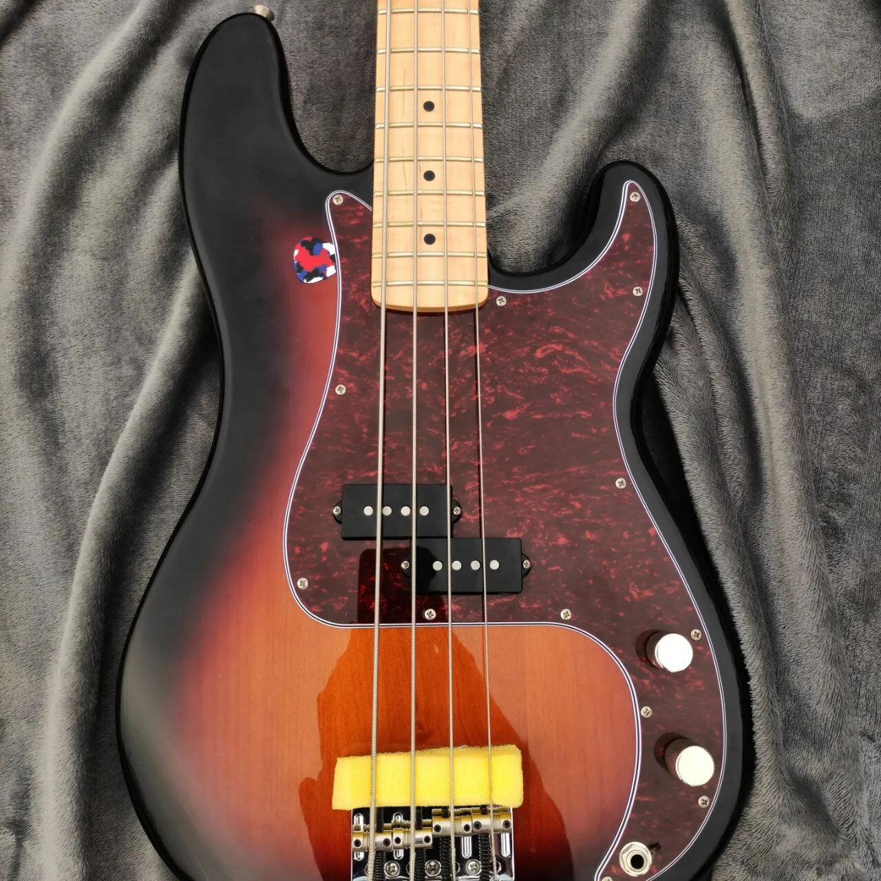 Fender American Deluxe ベースブリッジ クローム Fender American Deluxe Strat Bridge Assembly | Music & Arts