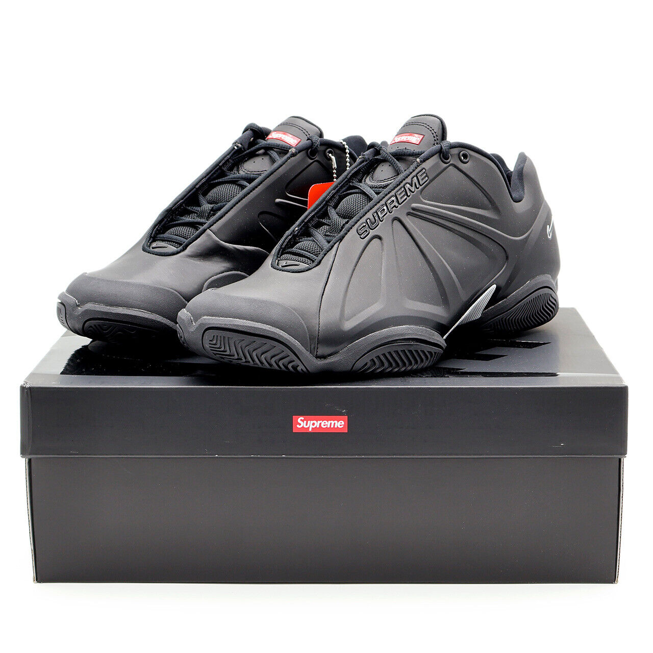 FB8934-001 Supreme Nike Air Zoom Courtposite Black Metallic FB8934-001 Supreme Nike Air Zoom Courtposite Black Metallic
