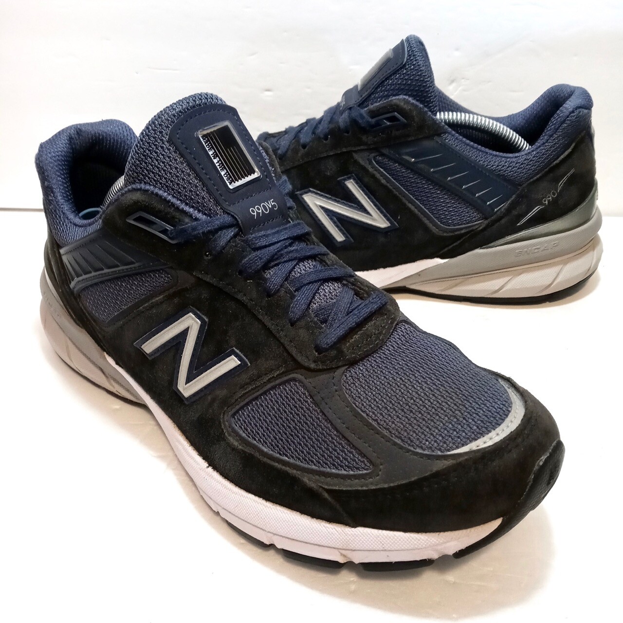 navy blue 990v5