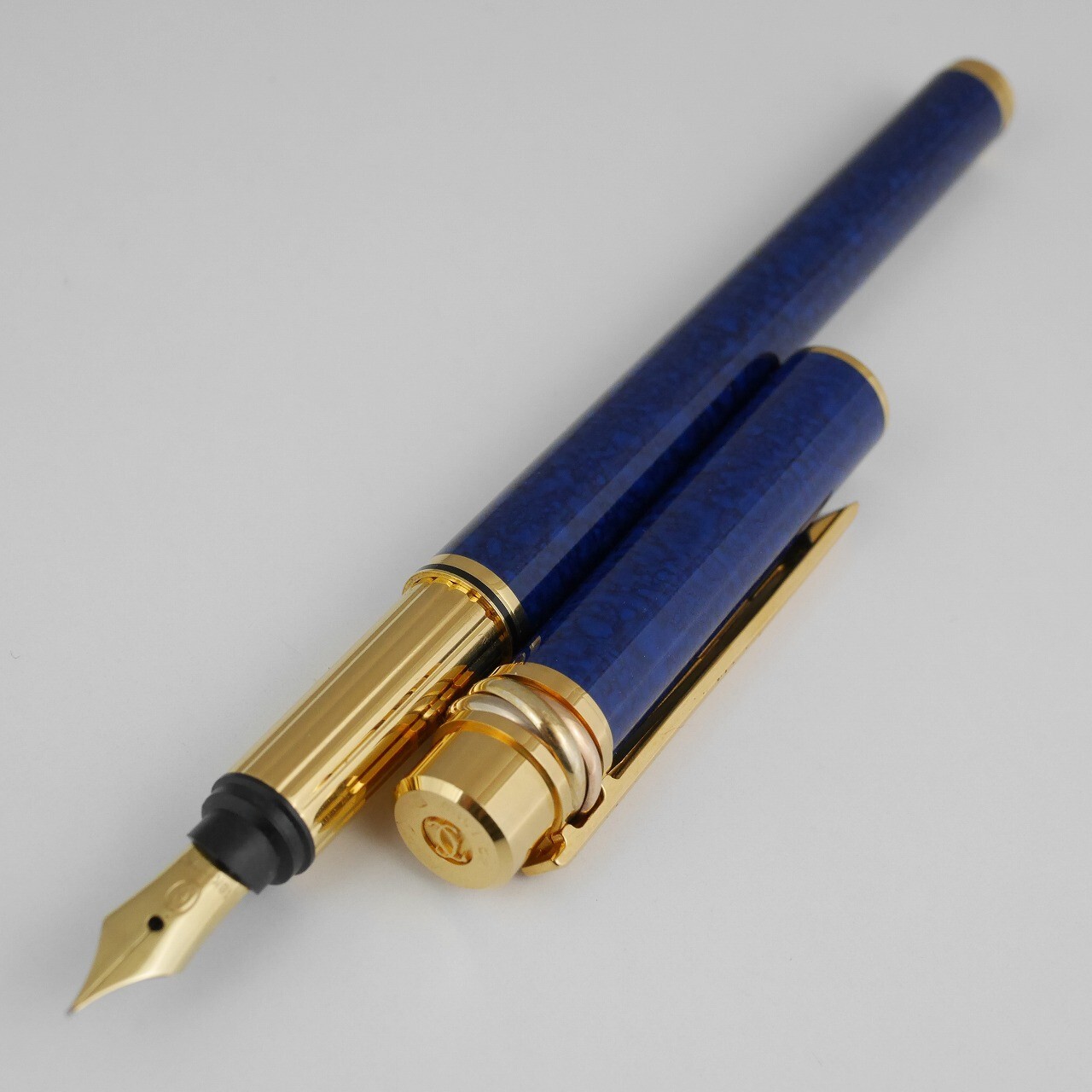 カルティエ　万年筆　Cartier Les Must ゴールド Cartier Must de Cartier LE Fountain Pen - Gold Filled w/ Diamonds