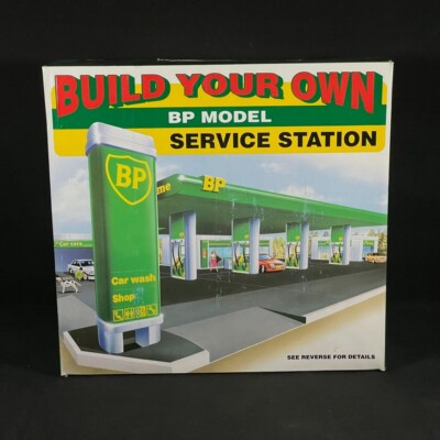 Vintage BP Model ''Build Your Own Service Station'' 1995 NIB Gas & Car Wash SEALED