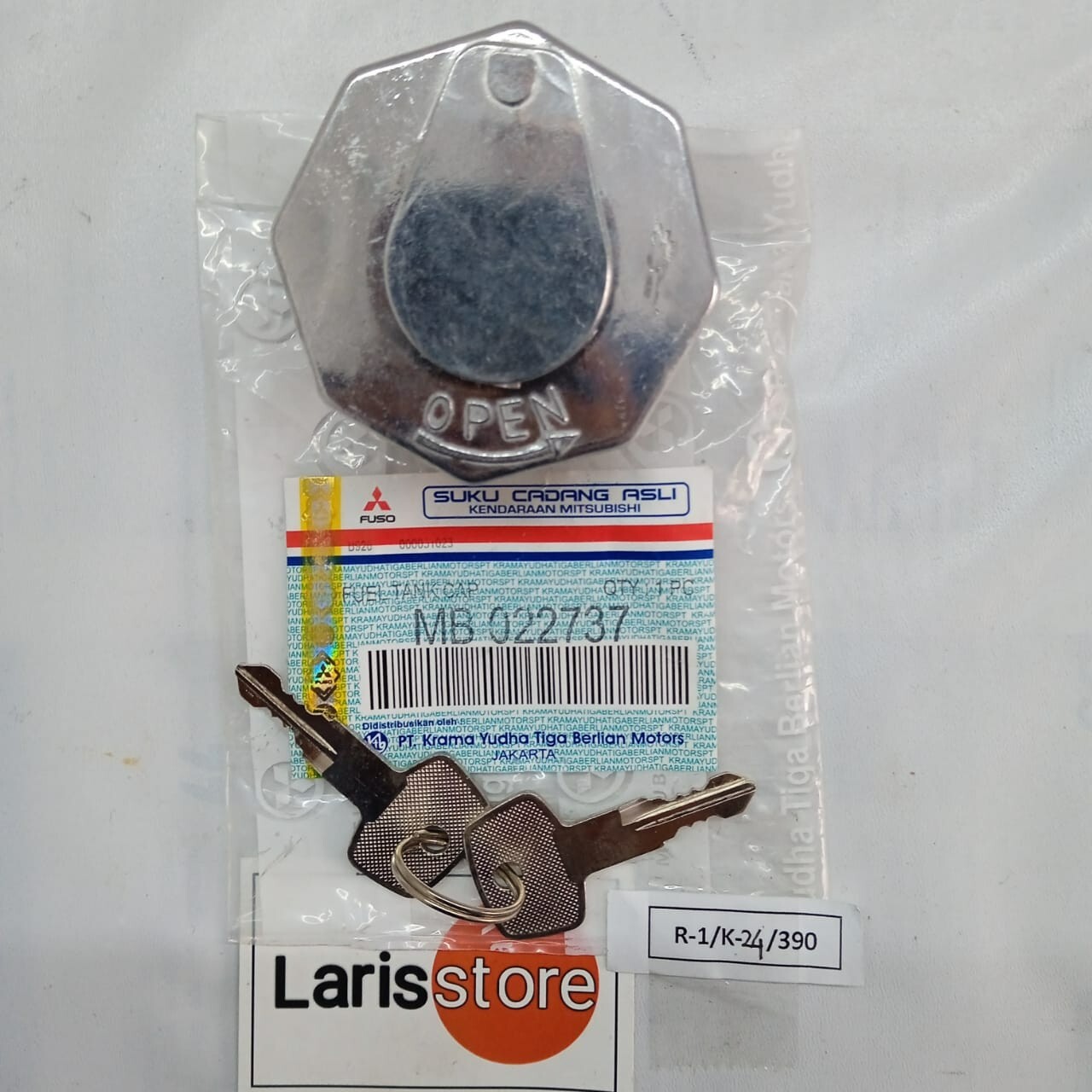 三菱FUSO 純正パーツ TANK FILLER CYL+KEY SET セット 三菱FUSO 純正パーツ TANK FILLER CYL+KEY SET セット 三菱FUSO