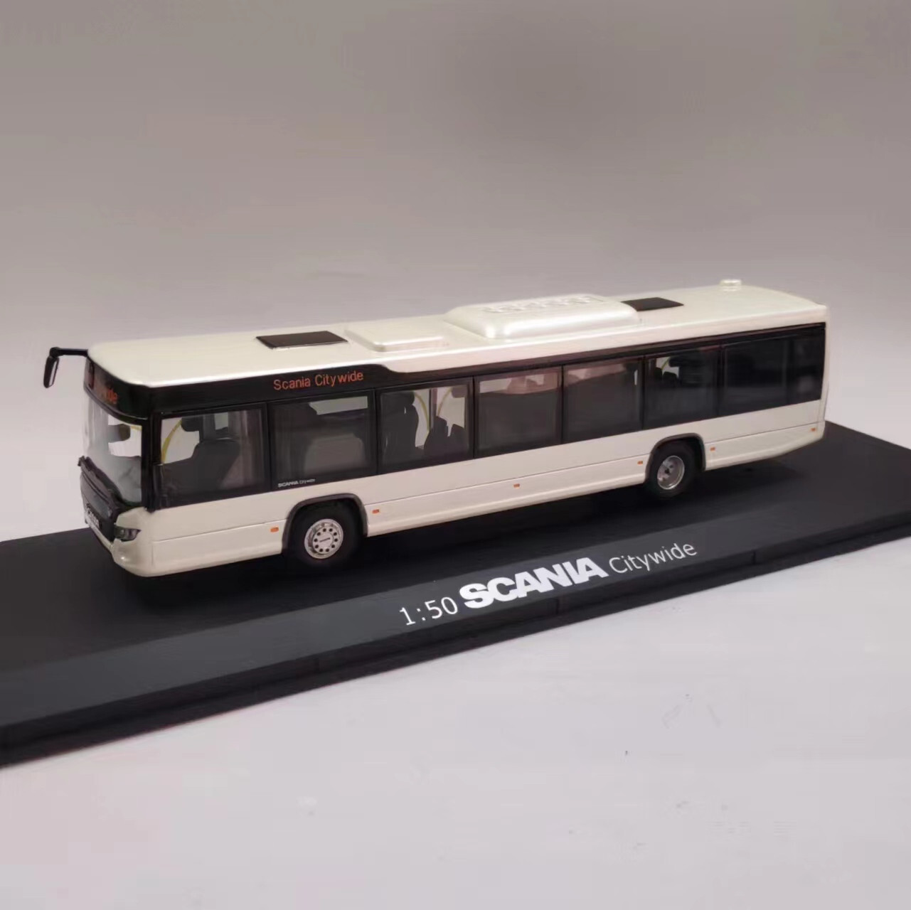 SCANIA トレーラー 1/50 Amazon.co.jp: IMC 1/50 SCANIA XT middle roof Nooteboom low