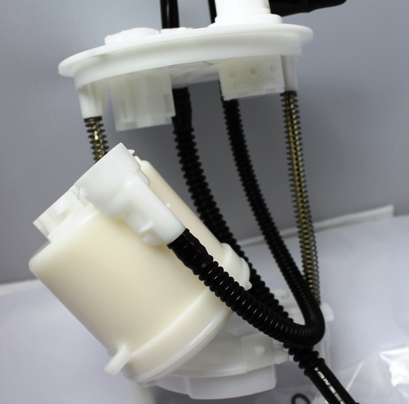 TOYOTA HIACE FUEL FILTER PETROL IN TANK W/TUBE FROM JAN 2005> NEW