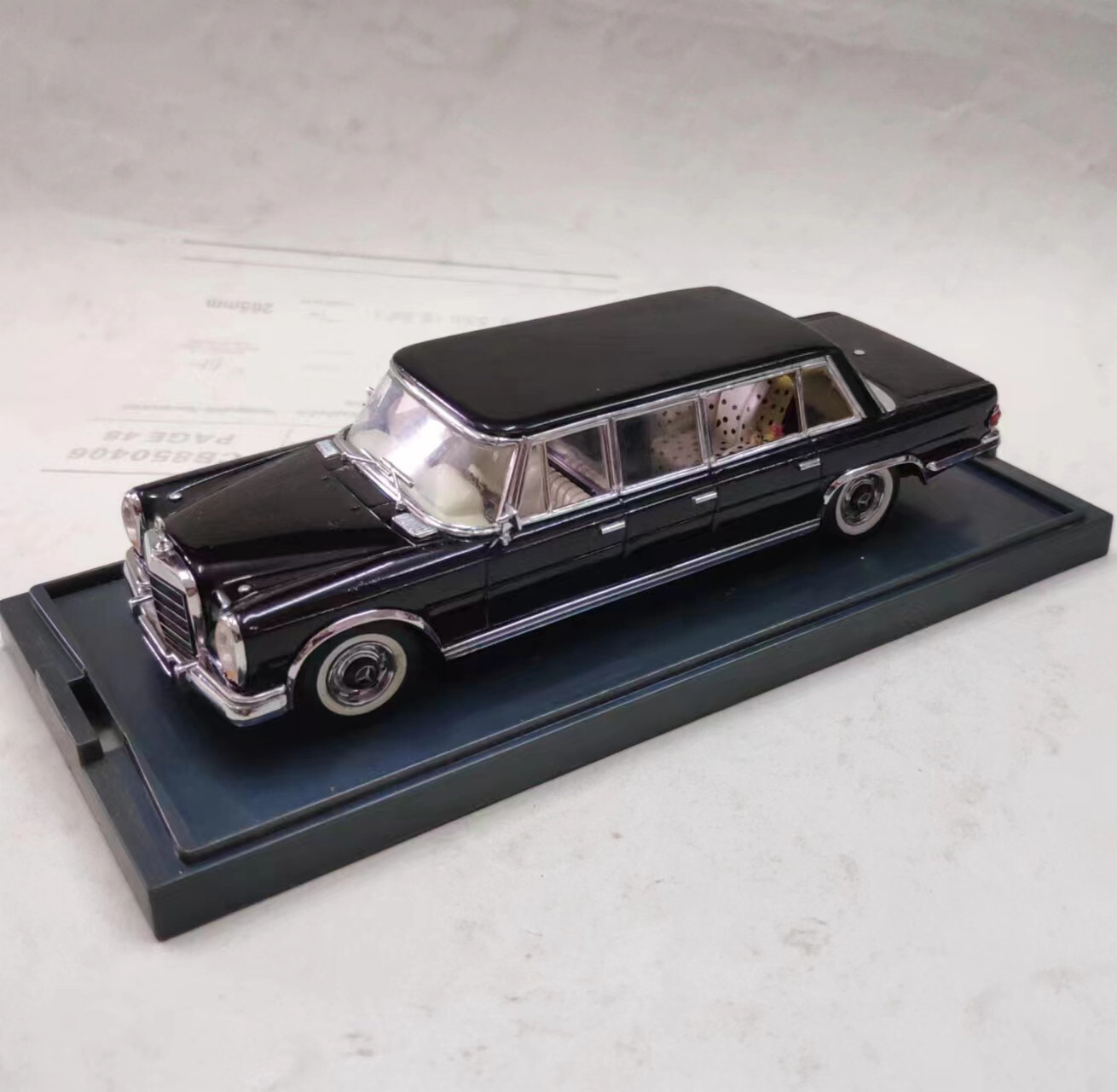 1/43 MERCEDES BENZ 600 Pullman LIMOUSINE Pape Paul VI 1965