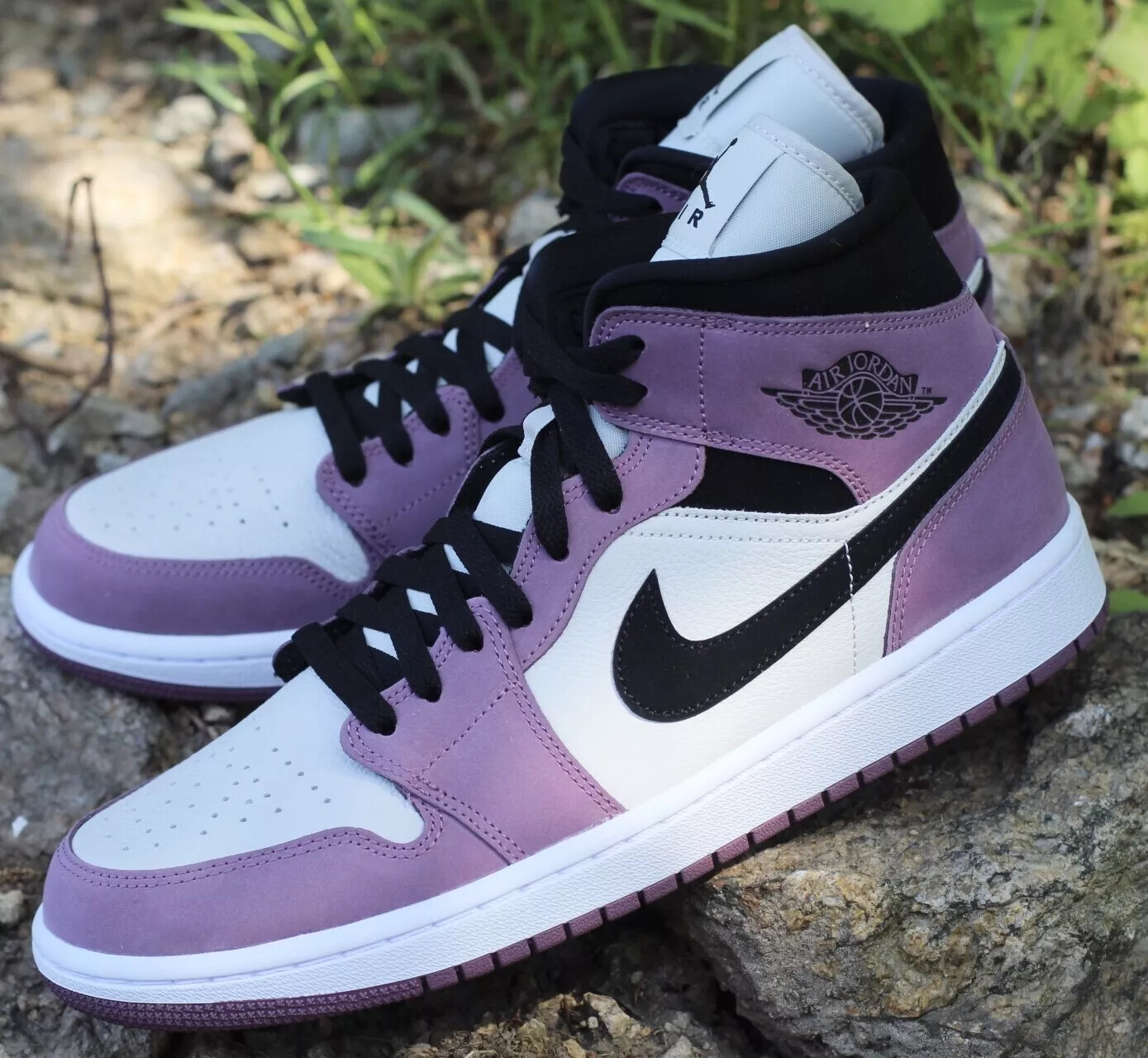 Nike Air Jordan 1 Mid SE Light Mulberry DC7267-500 Womens