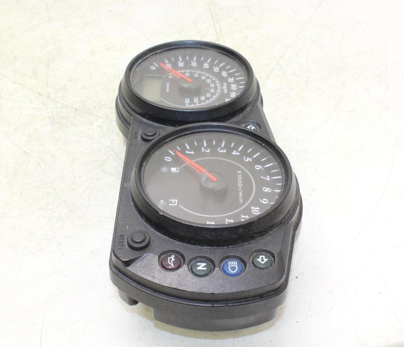 05-06 Kawasaki Z750s Speedo Tach Gauges Display Cluster