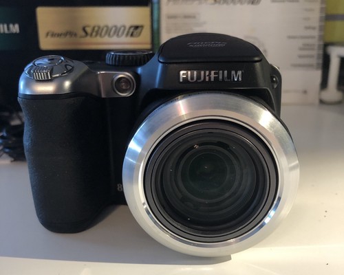 Fujifilm FinePix S Series S8000fd 8.0MP Digital Camera - Black