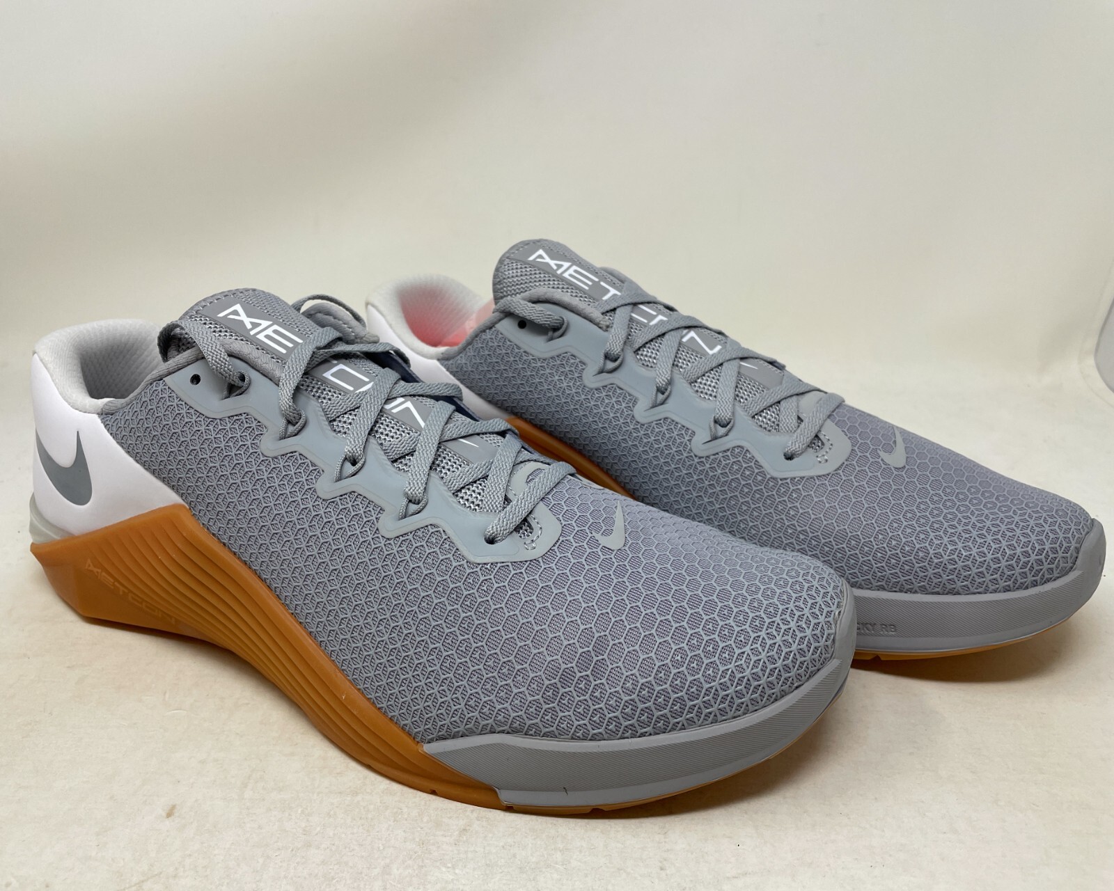 nike metcon 5 gray