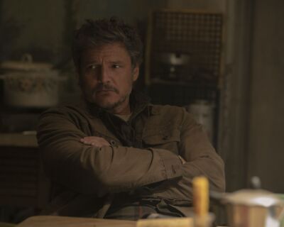 Pedro Pascal 8x10 photo 031