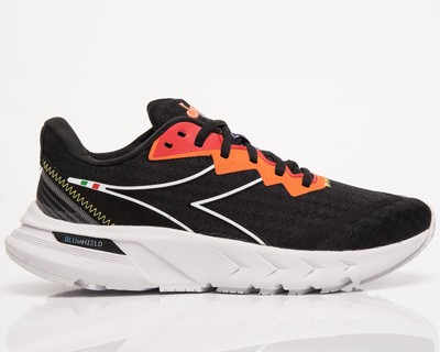 

Мужские и женские кроссовки унисекс Diadora Mythos Blueshield Volo W черные оранжевые, Черный, Diadora Mythos Blueshield Volo W