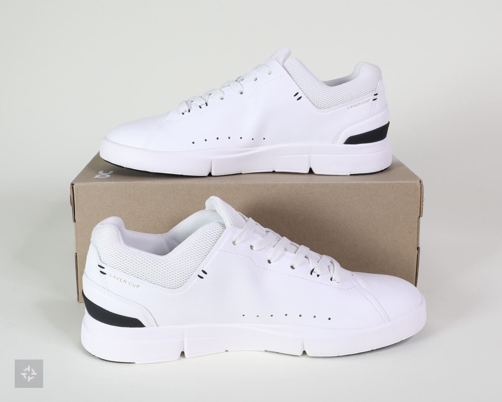 Pre-owned On Cloud The Roger Advantage Laver Cup 2021 Shoes Women's Size 10 (48.98745) In White