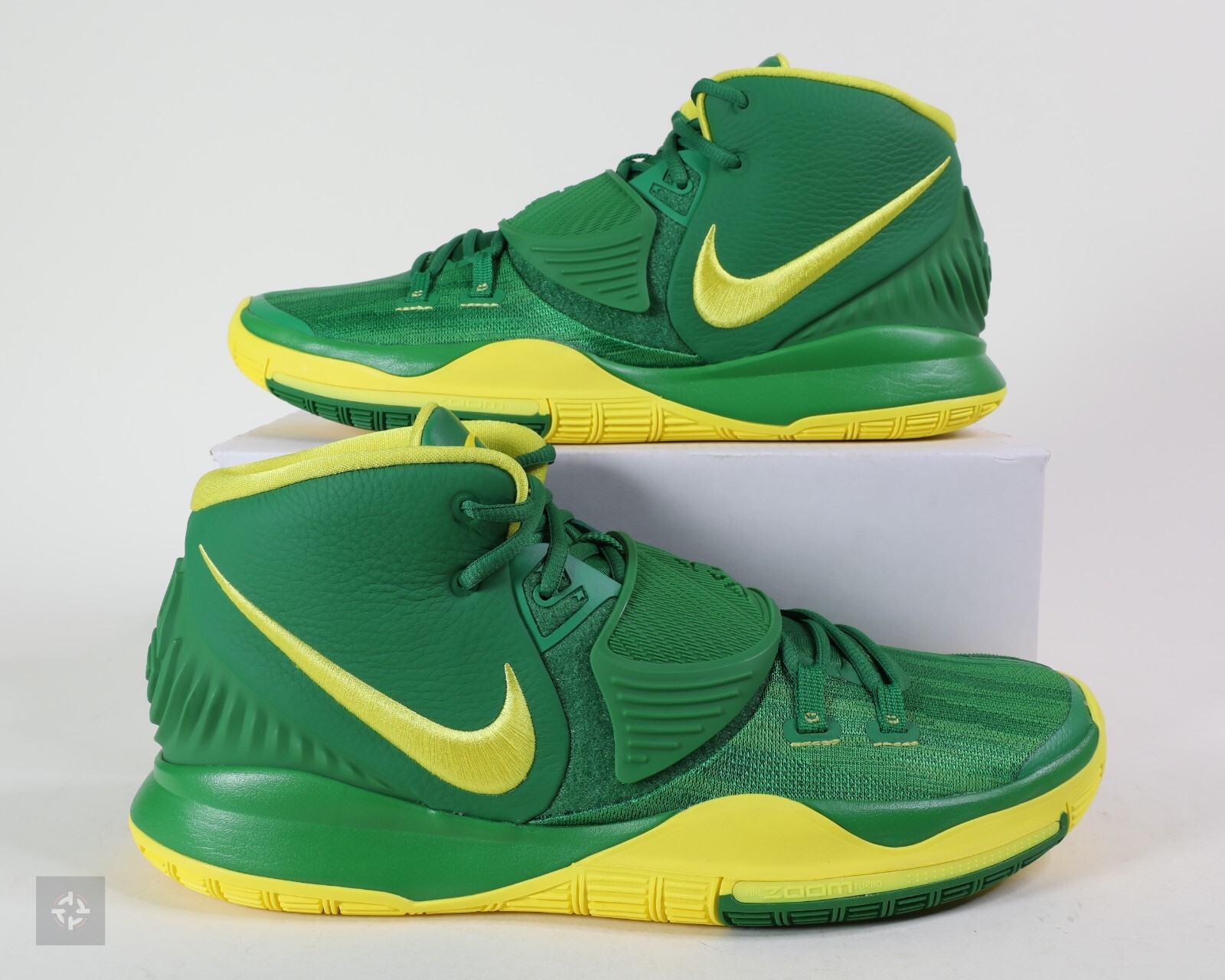 Nike Kyrie 6 Oregon Ducks Player Exclusive Sample Green  display picture 3