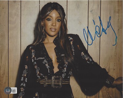 COUNTRY SINGER MICKEY GUYTON SIGNED 8x10 PHOTO BECKETT COA BAS REMEMBER HER NAME