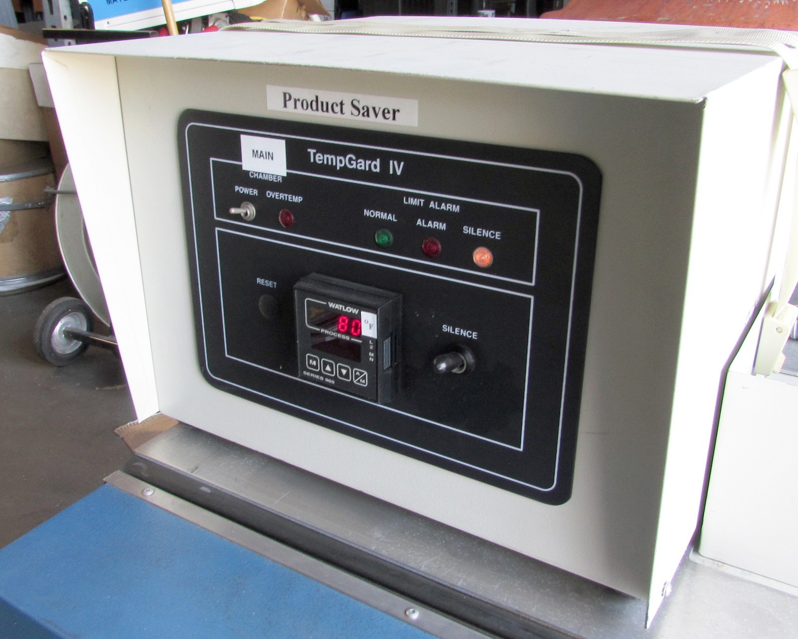 Tenney JR TJR Compact Environmental Temperature Test Chamber: -70°C to +200°C