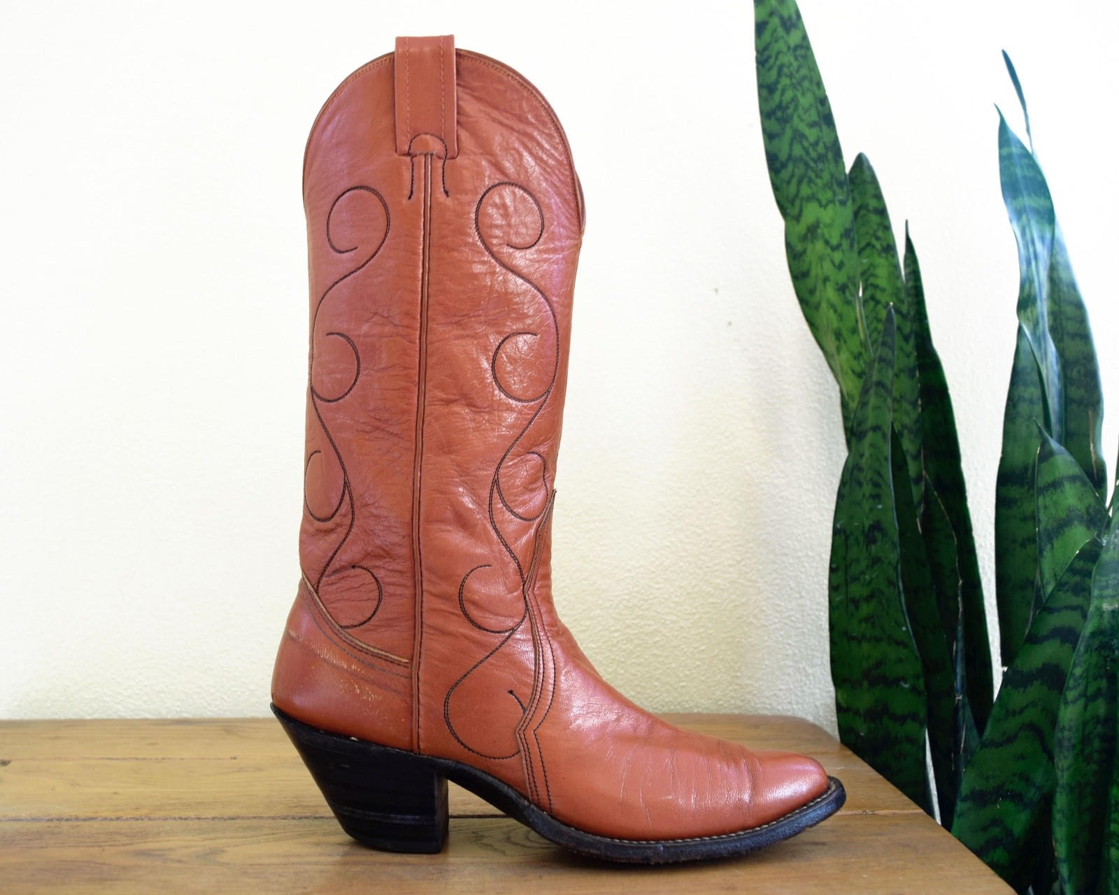 70s NOCONA 6 1/2 B (fit like 7) Women's Cowboy Boots Red Brown Leather Cowgirl