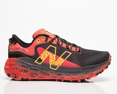 

New Balance Fresh Foam X More Trail v2 Мужчины черный/красный электрик, New Balance Fresh Foam X More Trail v2