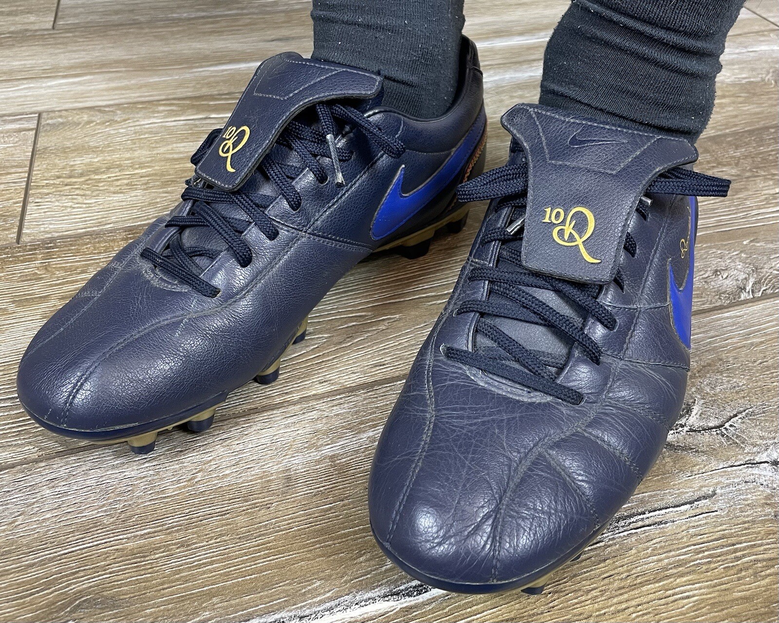 nike tiempo 9.5