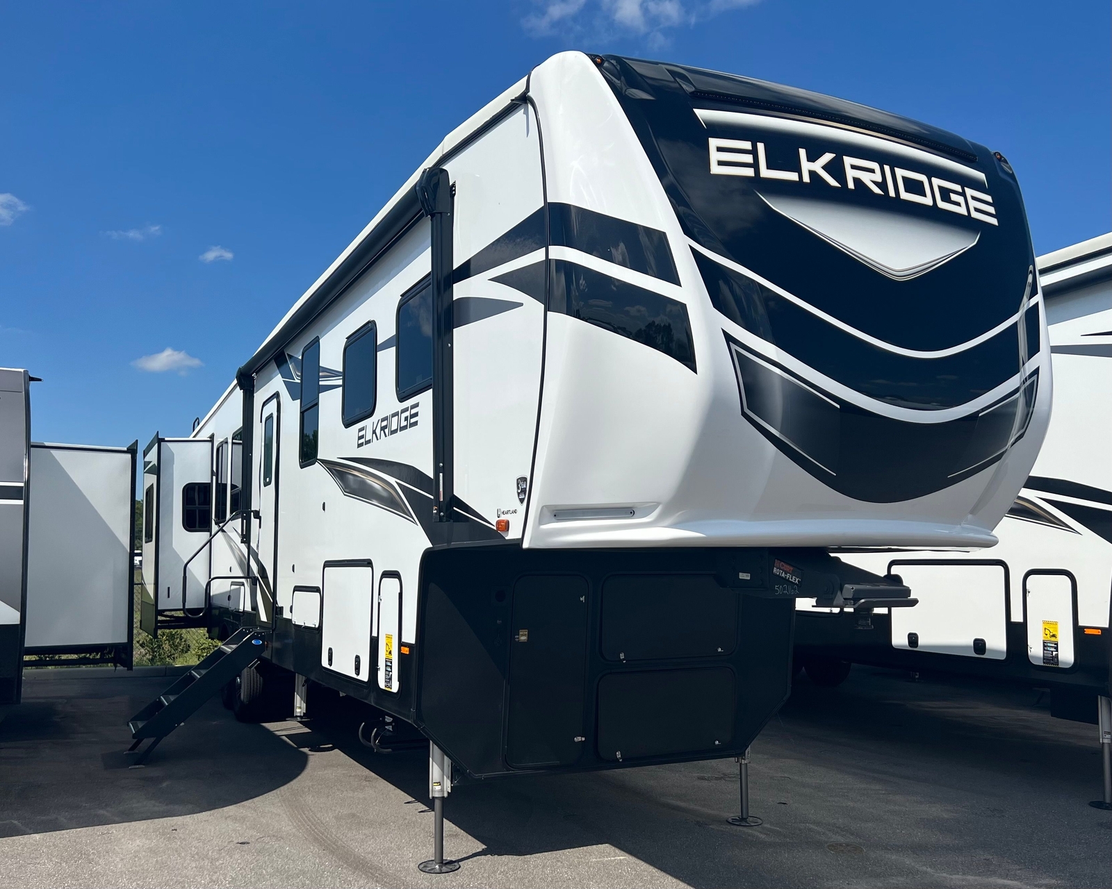 2022 Heartland Elkridge For Sale! New Heartland Elkridge for sale in