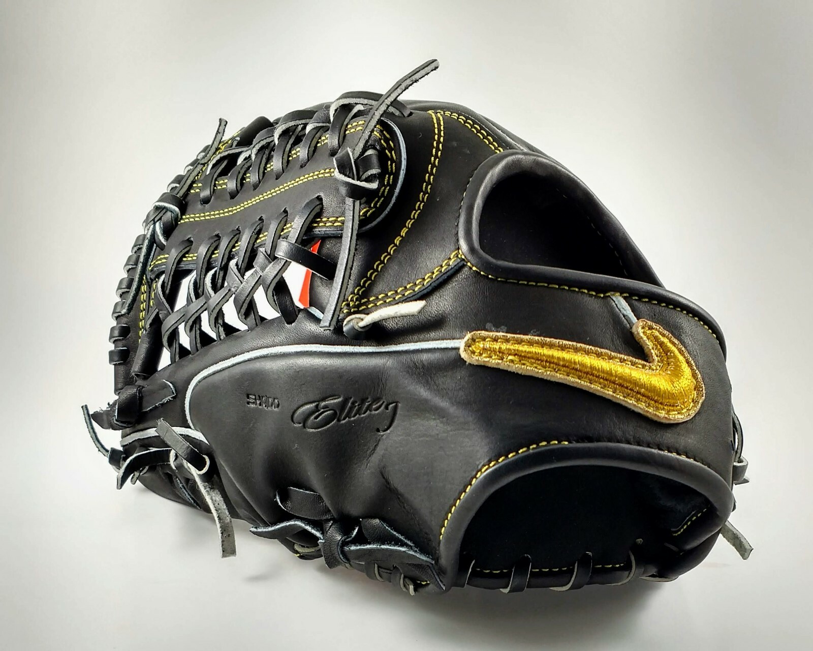nike shado glove