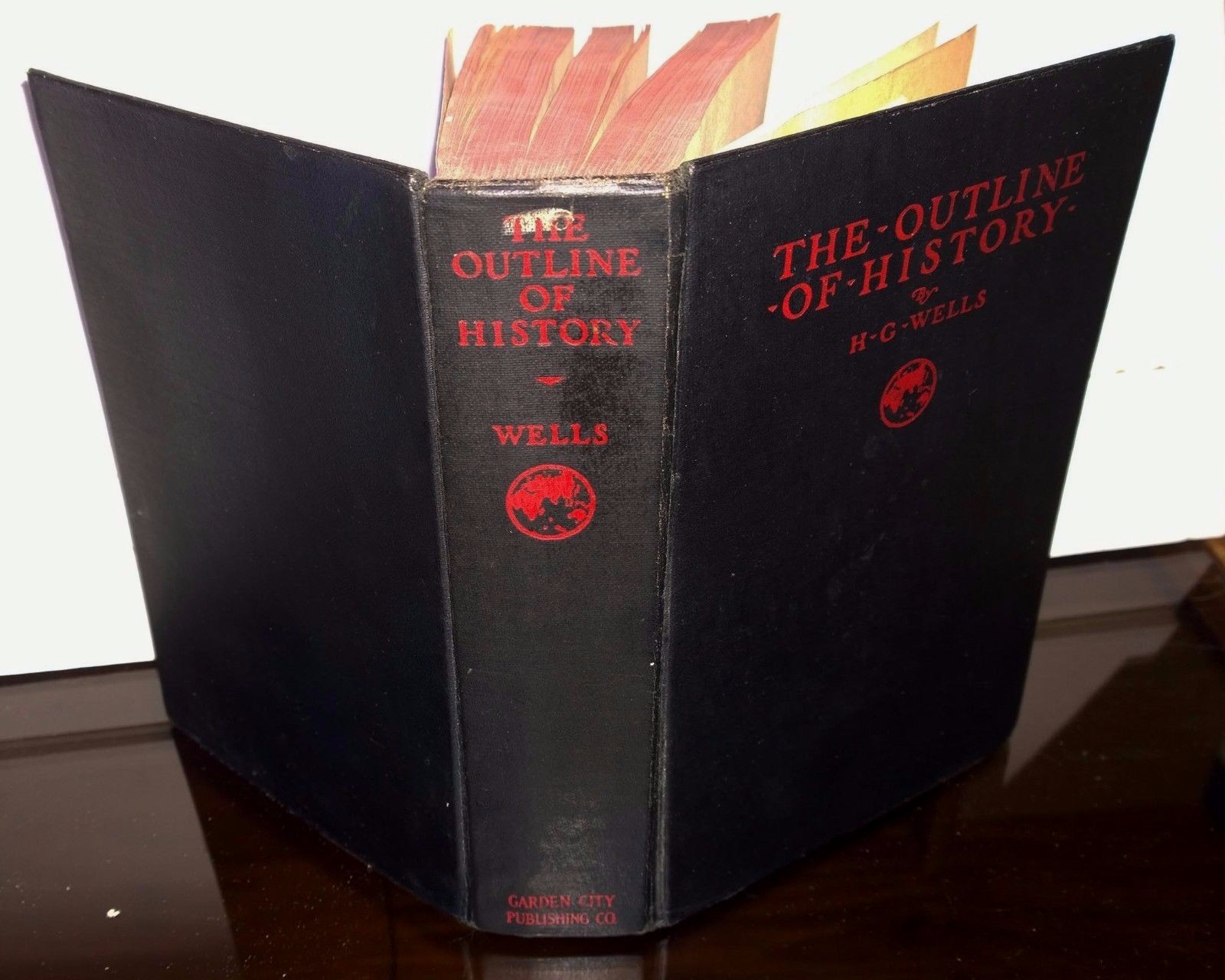 洋書 THE OUTLINE OF HISTORY/H.G.WELLS The Outline of History: Wells, H. G.: 9781546663324: Amazon