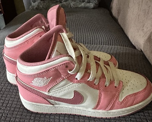 JORDAN 1 MID (QS) ピンク/ホワイト 40 Nike Air Jordan 1 Mid Coral Chalk White Pink Shoes DQ8423