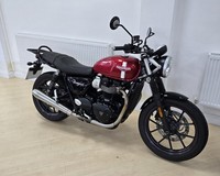 Triumph Bonneville Street Twin 900
