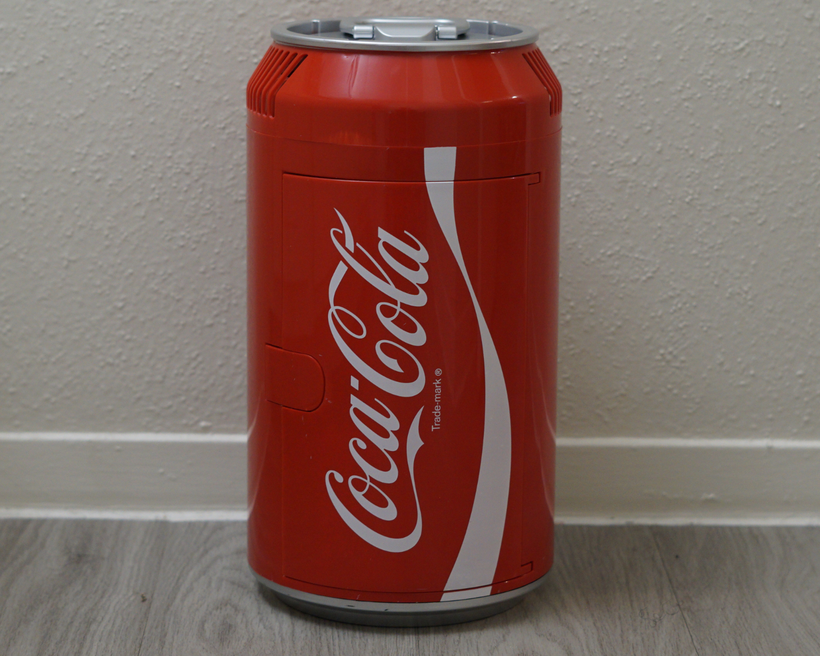 Coca-Cola Can Portable Mini Fridge- Working