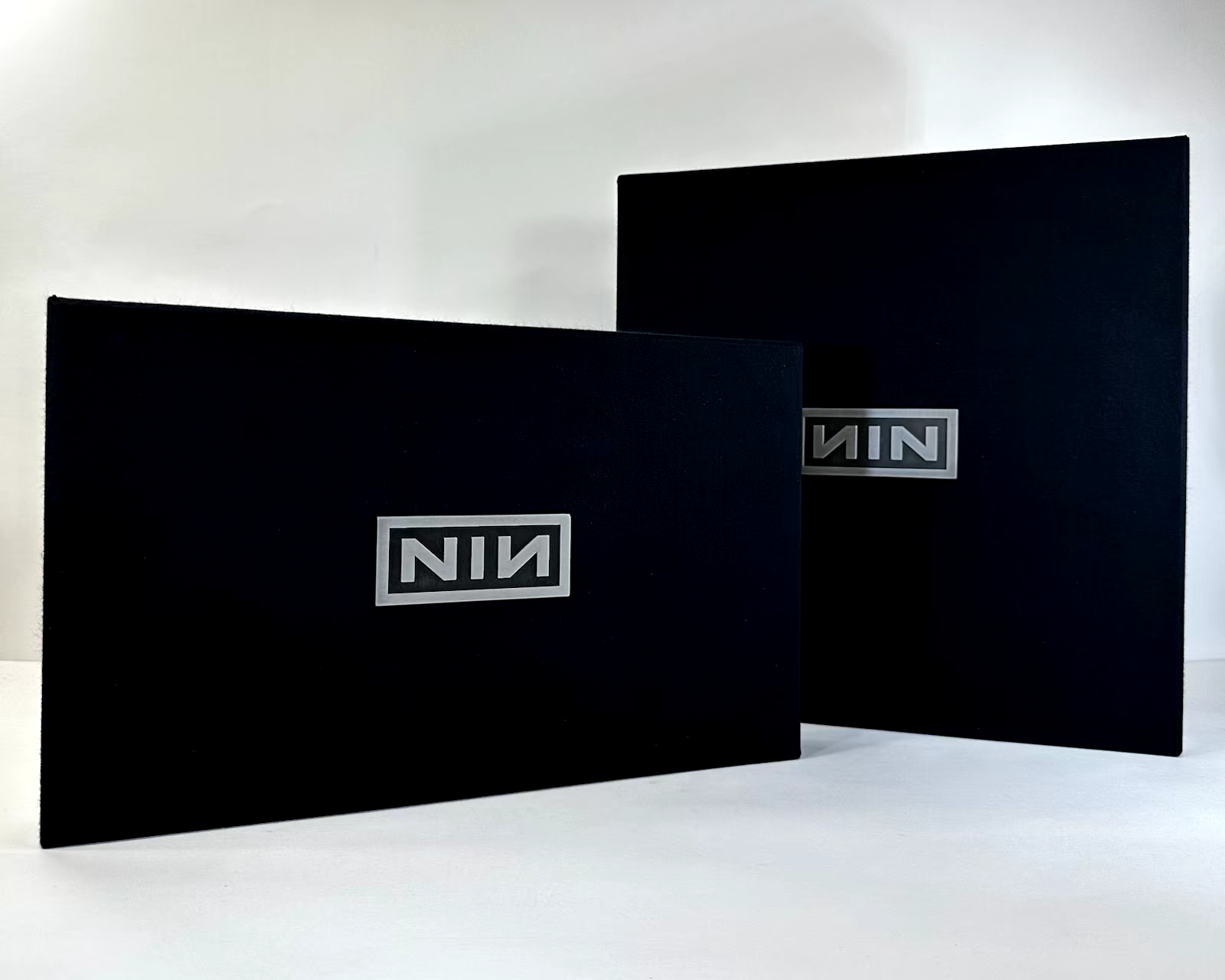NINE INCH NAILS - GHOSTS I-IV: ULTRA DELUXE LIMITED EDITION