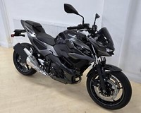 Kawasaki Z 7 Hybrid Naked Motorcycle