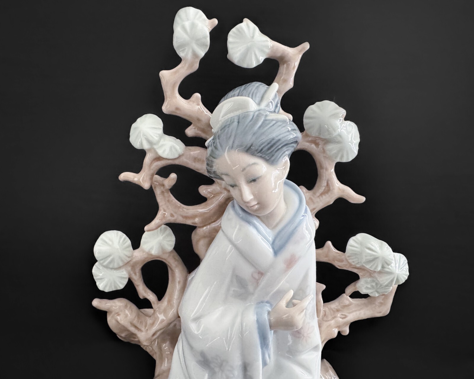 ILIAD - LLADRO 植木鉢を持つ少女 $_57.JPG?set_id=880000500F