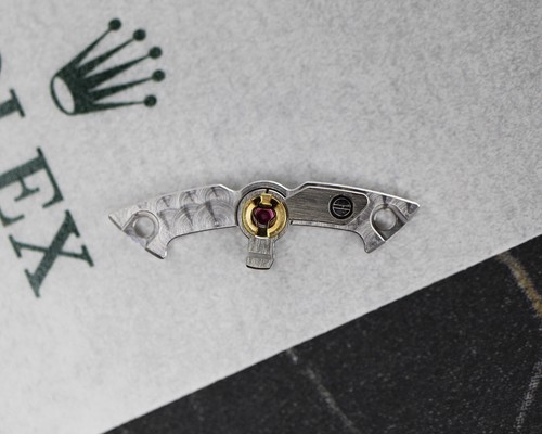 訳あり！純正 Rolex 1555 7980 バランスホイール 訳あり！純正 Rolex 1555 7980 バランスホイール - メルカリ
