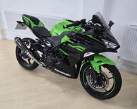 Kawasaki Ninja 400 KRT