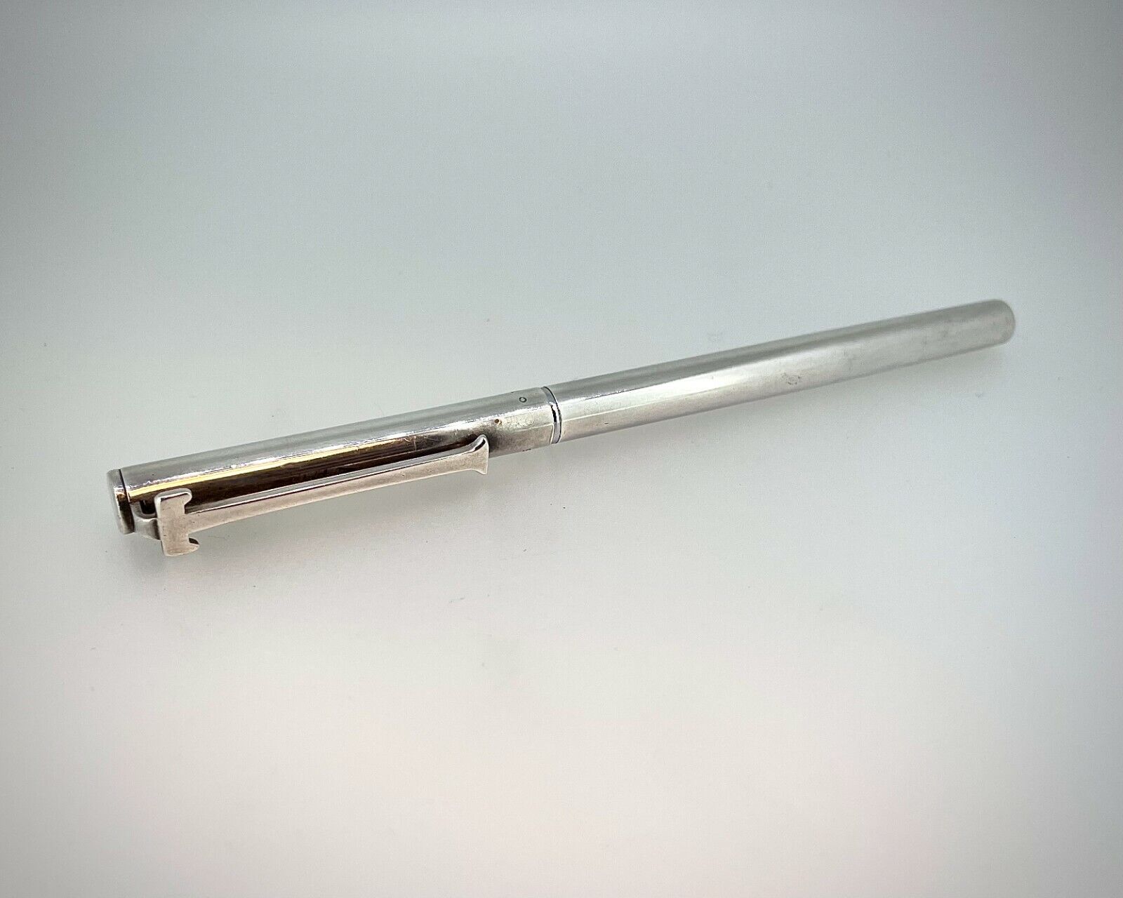 Vintage Tiffany & Co. Sterling Silver Designer's Ballpoint Vintage Tiffany & Co. Sterling Silver Designer's Ballpoint
