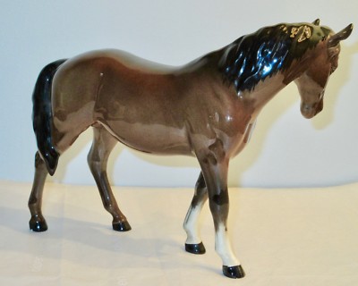 Beswick Mare Facing Left Vintage Porcelain Model 976 England