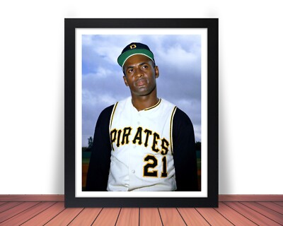 Framed ROBERTO CLEMENTE Photo Picture PITTSBURGH PIRATES / 8x10 or 11x14 (WB3)
