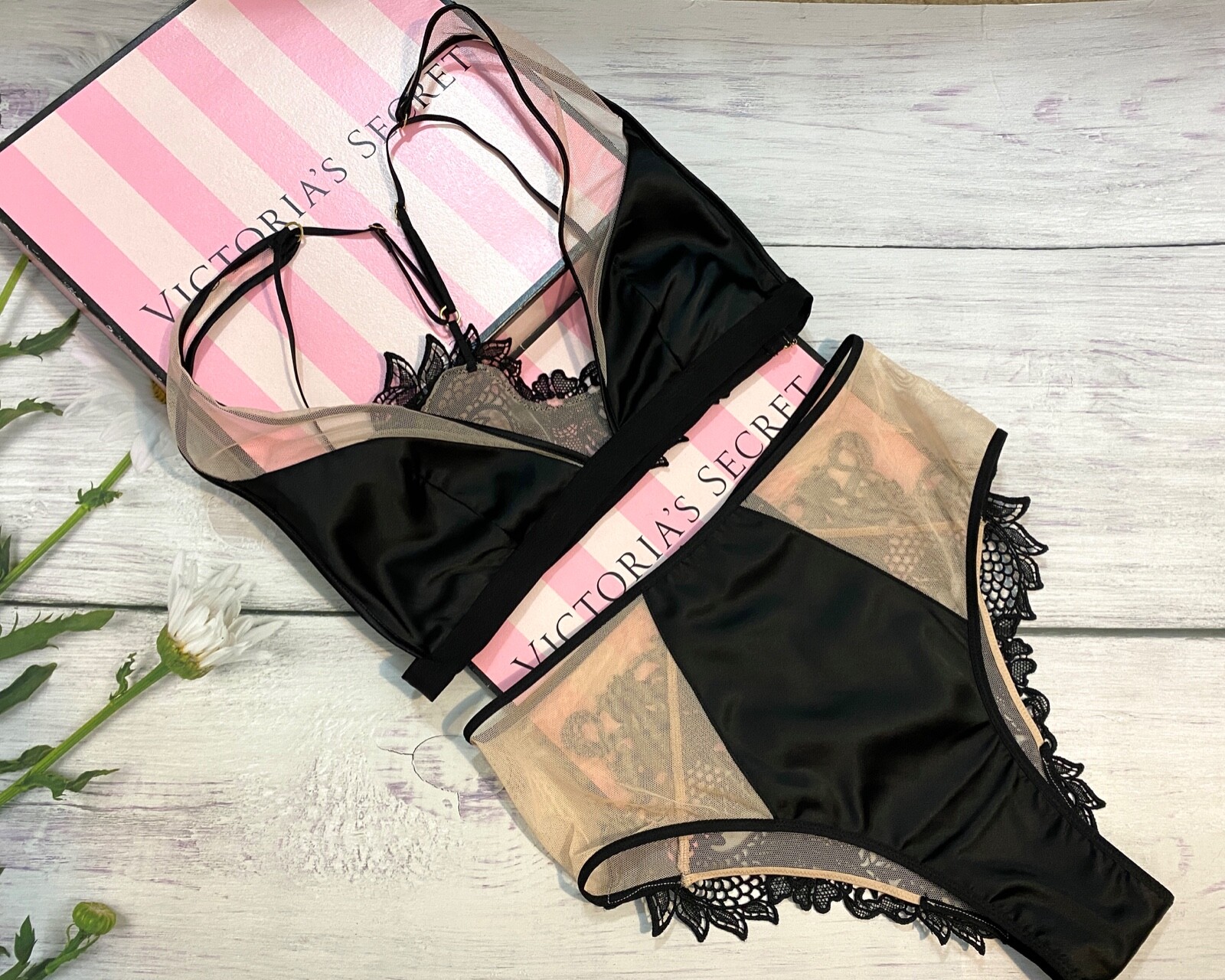 

Комплект Victorias Victorias Secret LUXE с аппликацией черного дракона и бюстгальтером с высокой талией, Черный