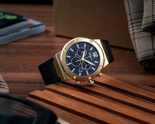 Pre-owned Ferragamo F-80 Chrono Diamond- Sfup00122. Retail: $2,395